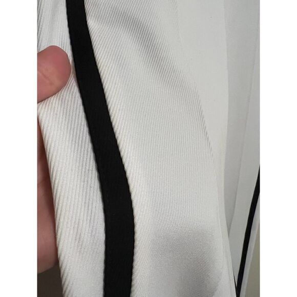 Trina Turk White Trousers with Back Stripes and Black Back Sz. 4 - Picture 3 of 8